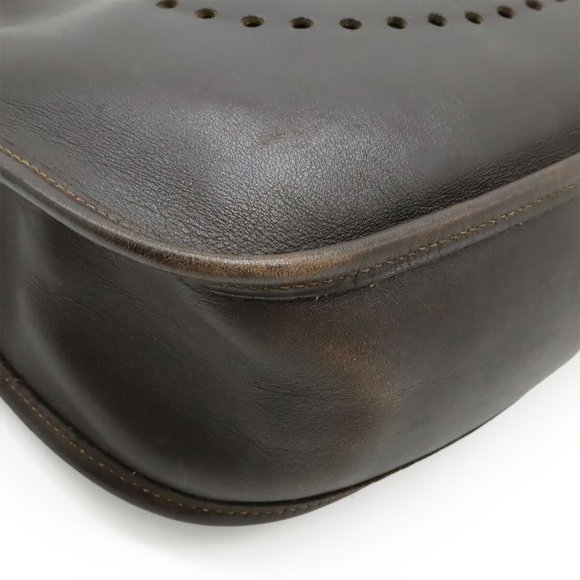 HERMES Evelyn I PM Shoulder Bag in Dark Brown Evercalf Leather with D Stamp - Picture 4 of 8